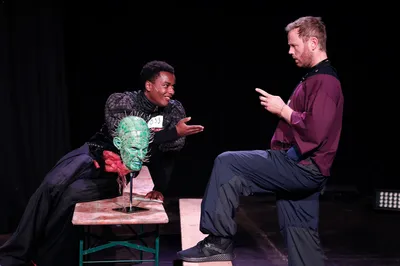 Scenefoto Revenge of the Extras