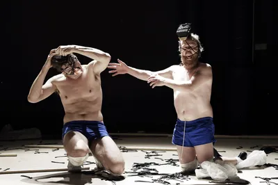 Scenefoto Shut Up and Play with Me - Joep Louis